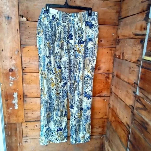 Maurices Pants Womens 1X NWT Boho Print Wide Leg Flowy Paisley Floral Vacation - Picture 4 of 9